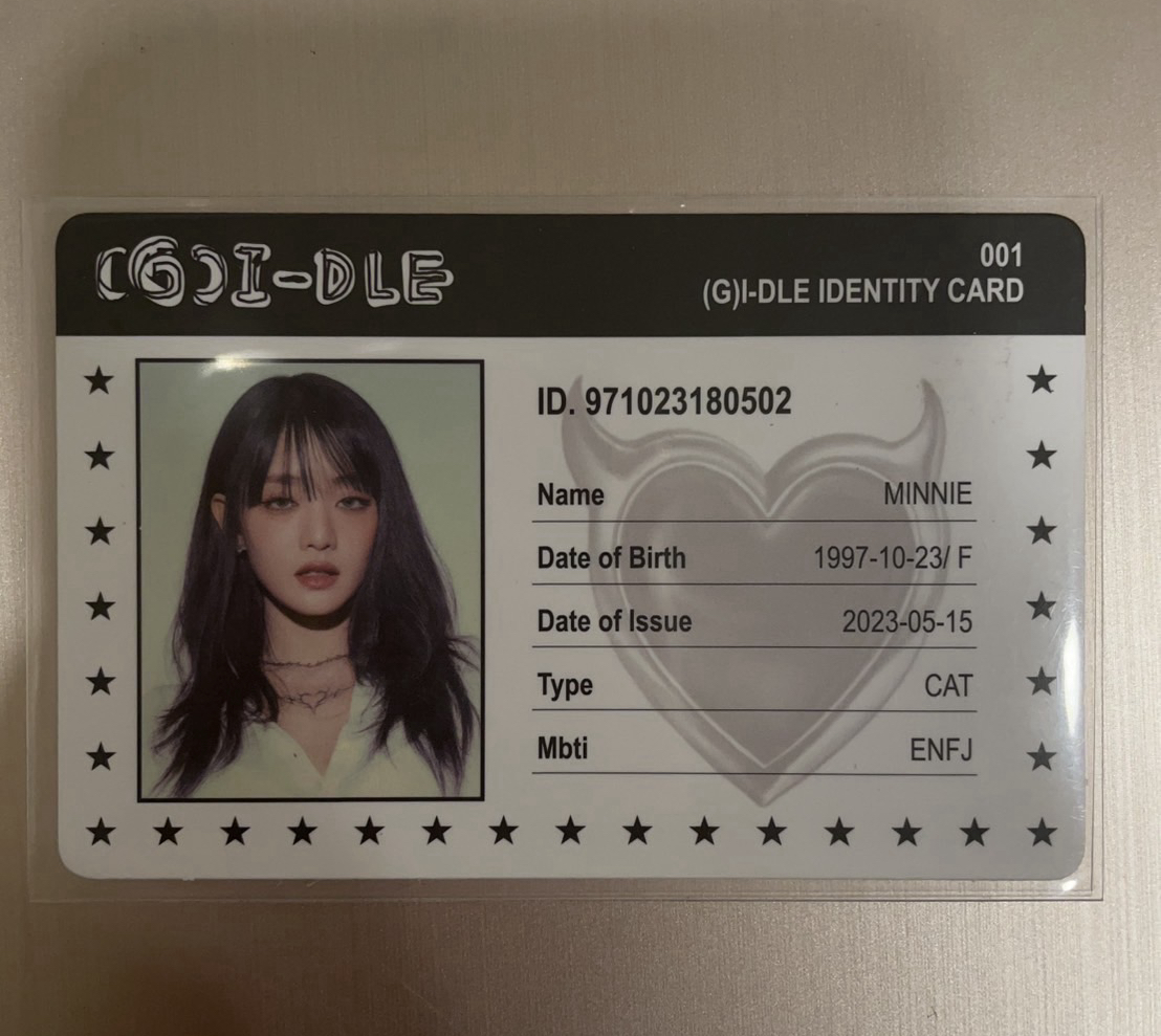 I feel 專輯卡 Minnie ID卡