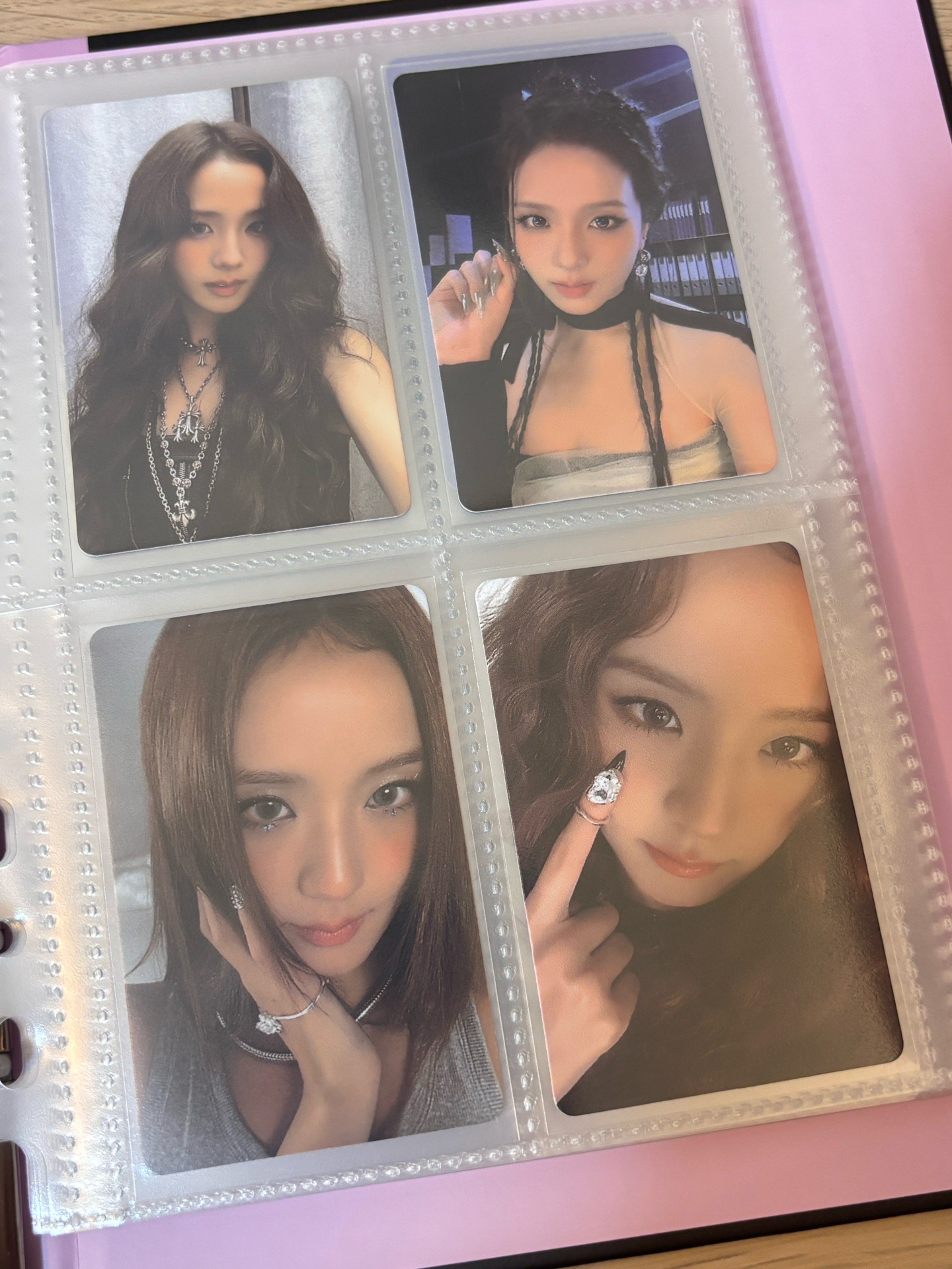 jisoo amortage隨機卡 四張