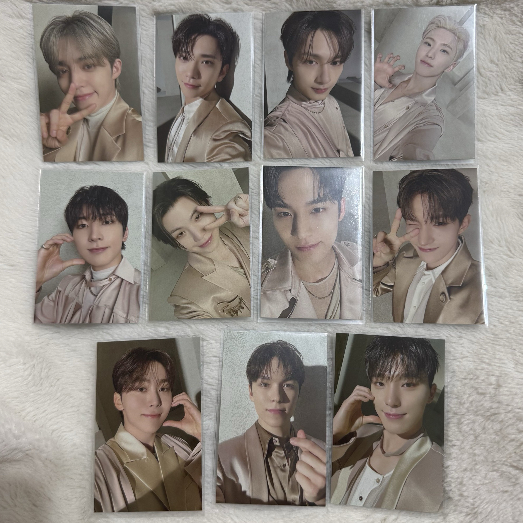 Right Here 外套卡