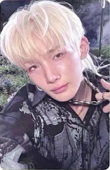 BTL yzy預售特典中文卡背-Jo