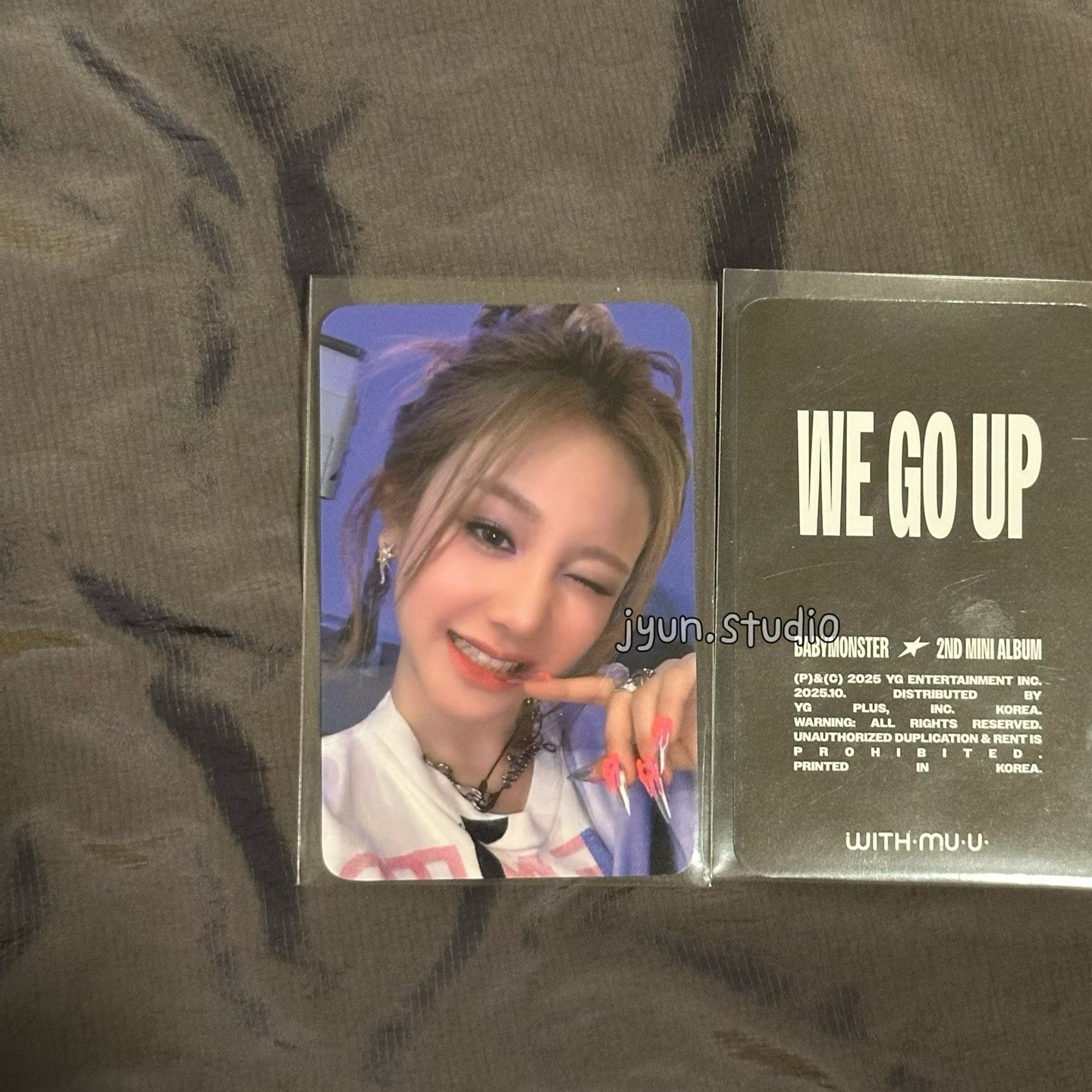 Pharita 塔 [WM線下簽售卡] WE GO UP