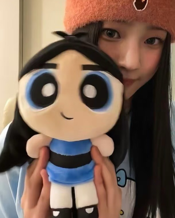 Minji 中娃 小女警