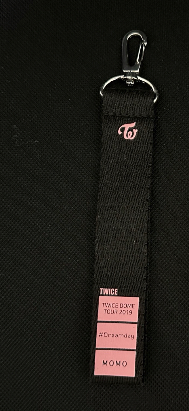 MOMO dreamday 東蛋周邊