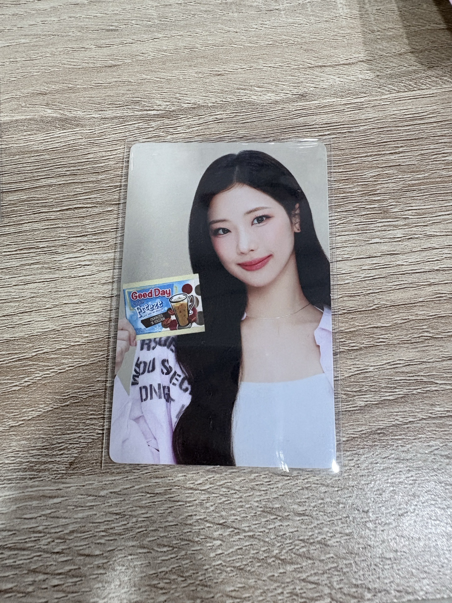 Babymonster 咖啡代言卡