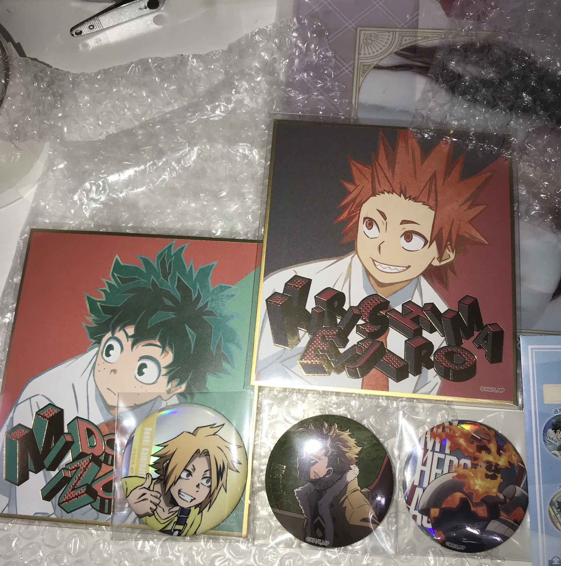 我英⚠️（霍克斯已無） 燙金色紙+徽章