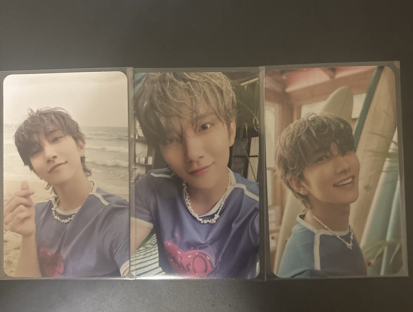 棕髮帥哥海邊項鍊三件套