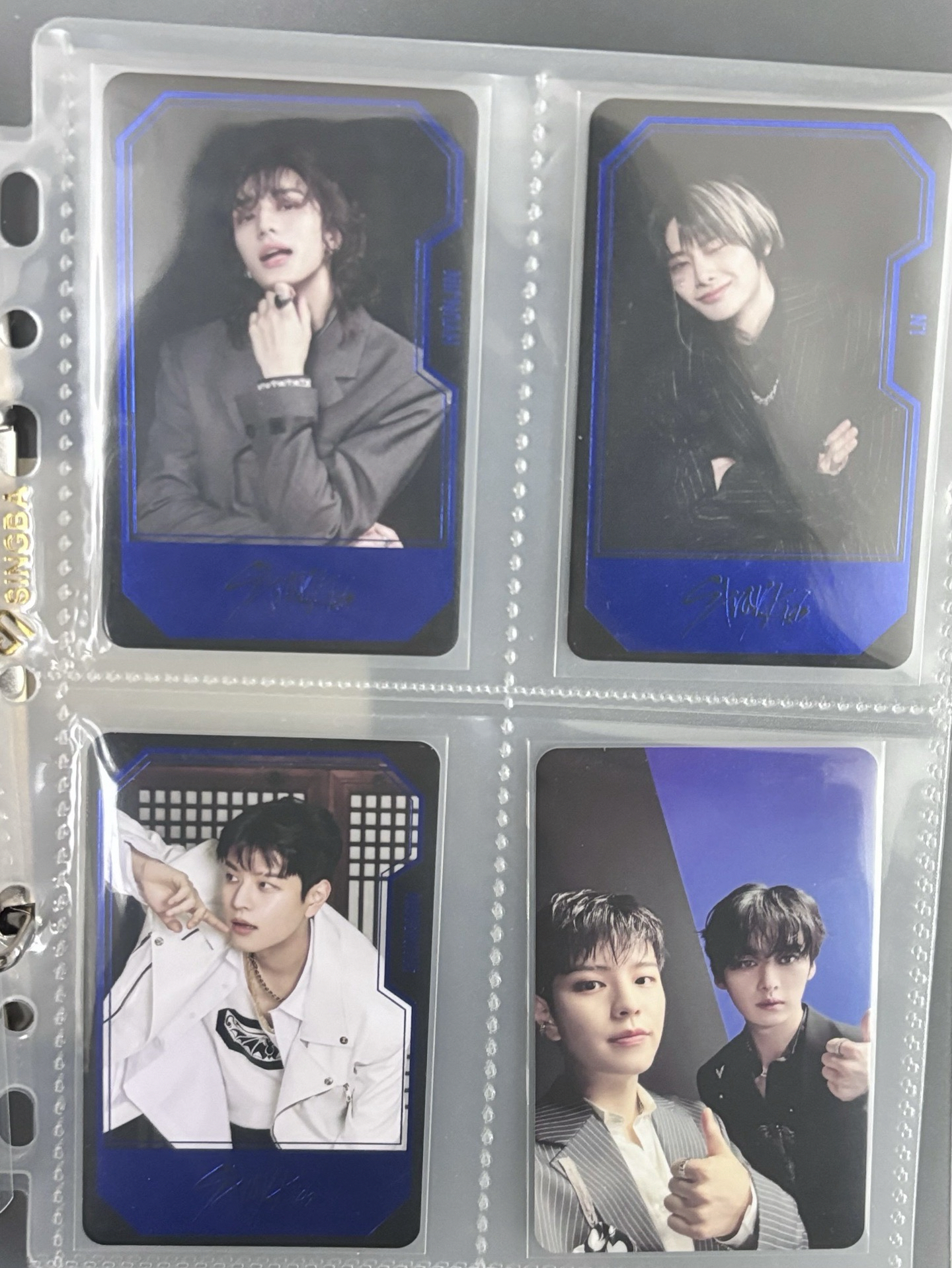 迷限量專 專卡四張