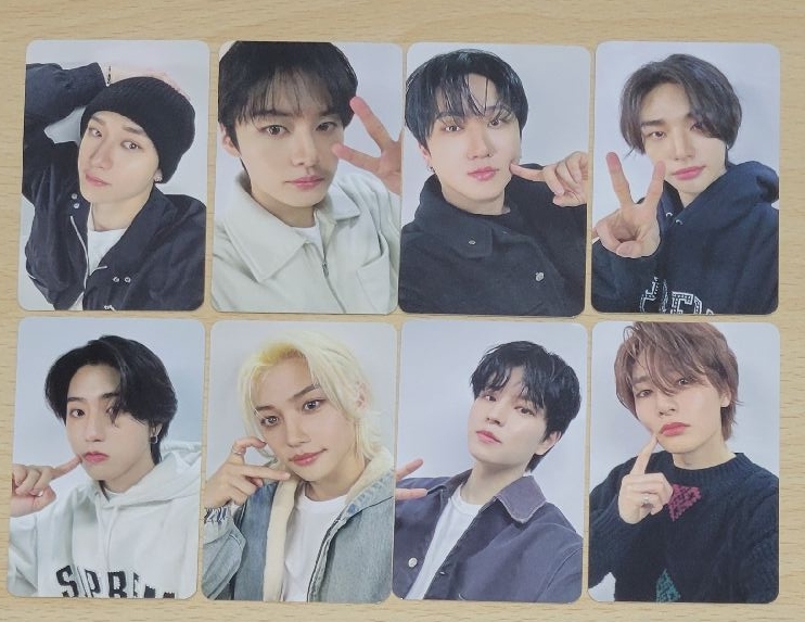 一套 4th FM 入場卡 / 場限卡 03/29