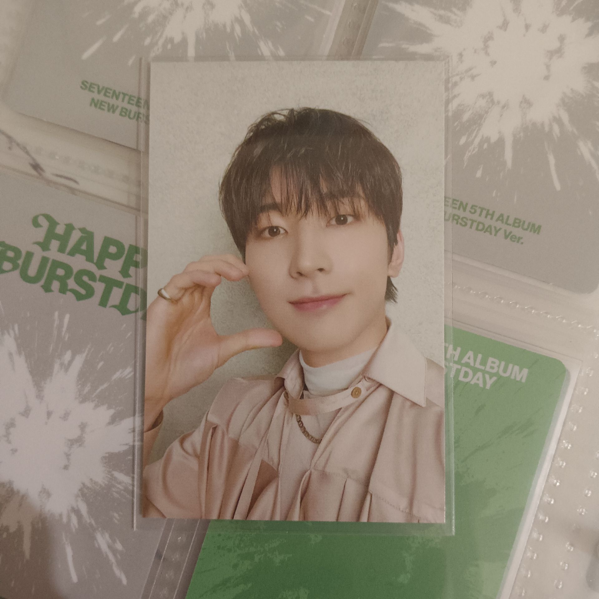 right here 外套卡 圓佑