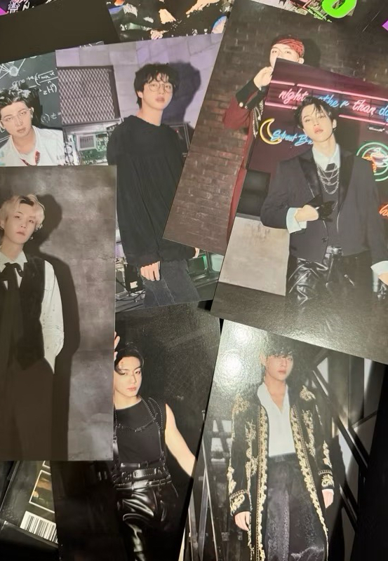 （整圖出）BTS 2022 2021 年曆套組 T-shirt 短T