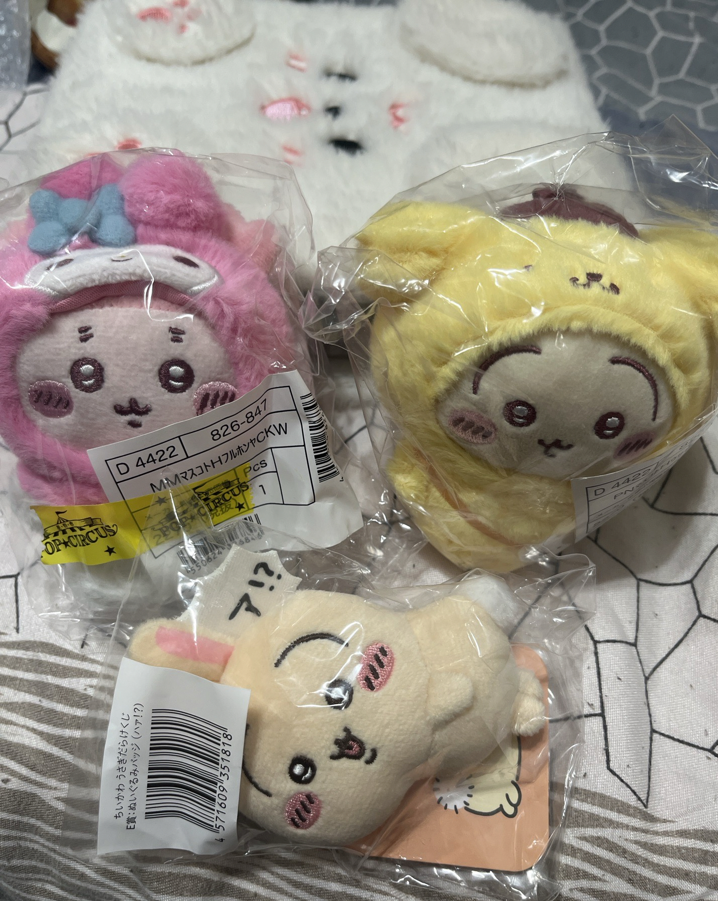 吉伊卡哇X三麗鷗（送烏薩奇徽章別針