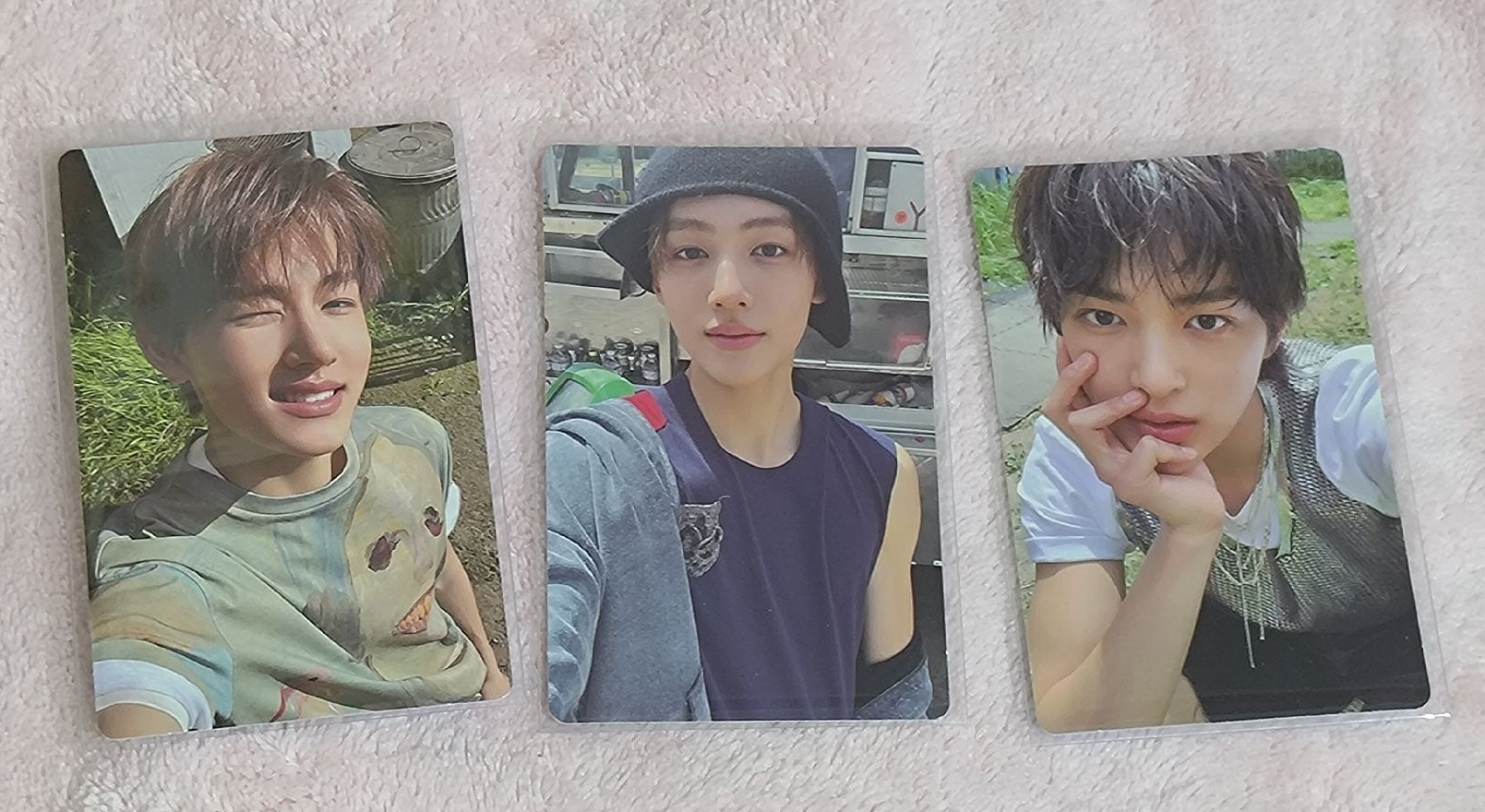 CORTIS 玹鎬專卡不拆 右兩張有損