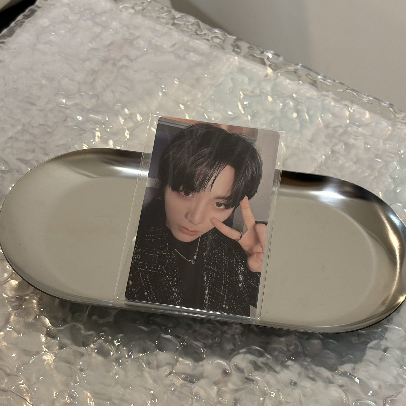 認真比YA看鏡頭