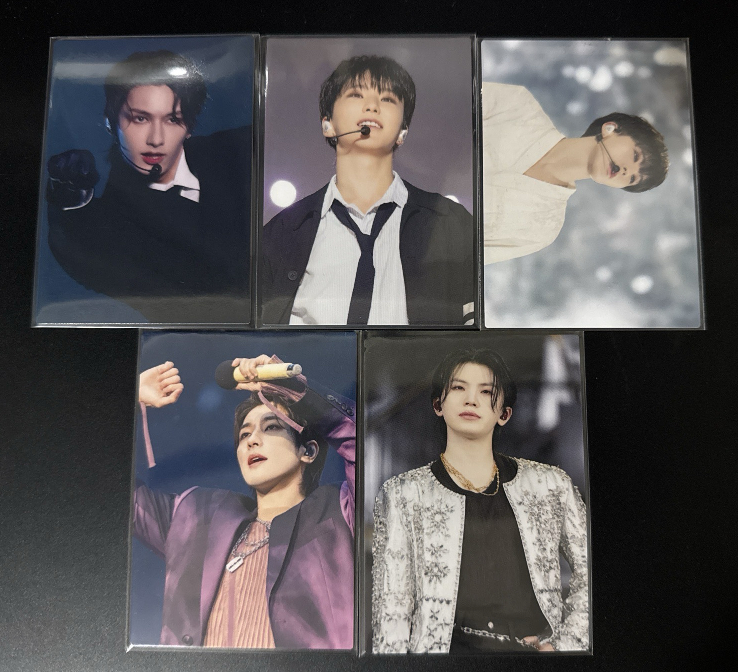 FOLLOW FOLLOW 隨機卡