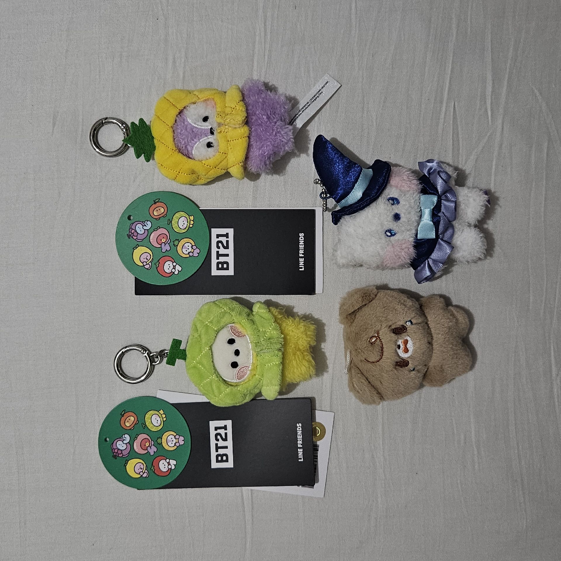 BTS | BT21｜飯制娃  (需帶🎀)