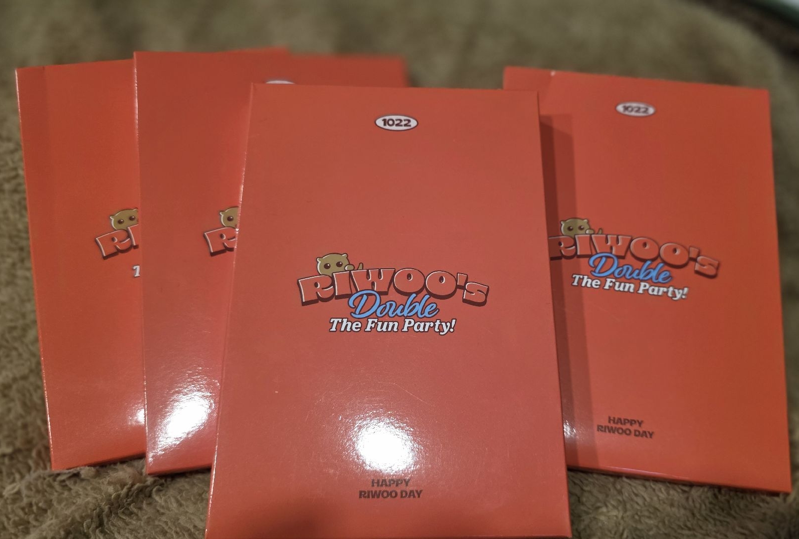 直出✨️餘量 哩嗚 雲鶴 2025 生日 旋轉立牌