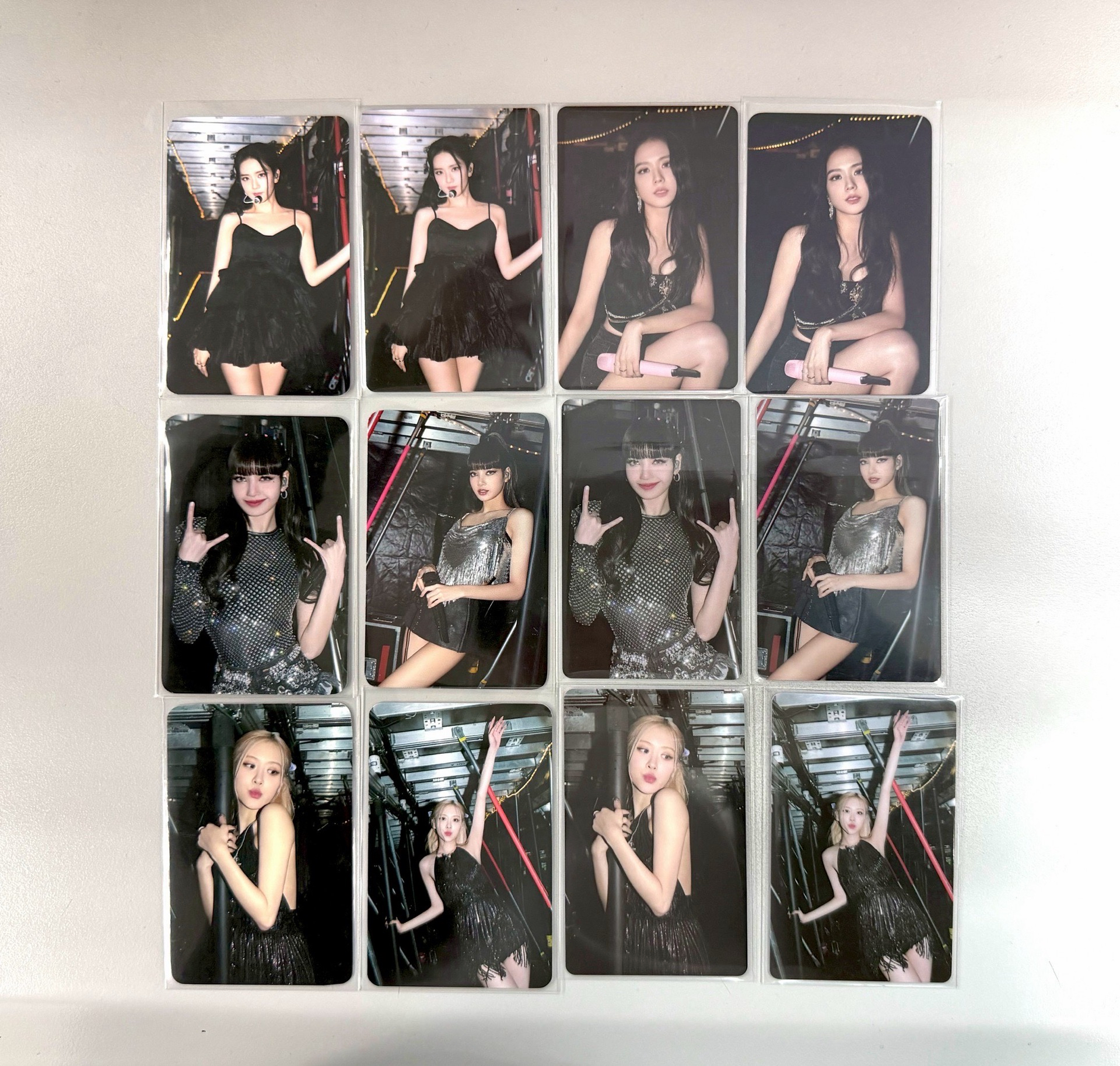 2巡周邊卡 LISA ROSÉ JISOO