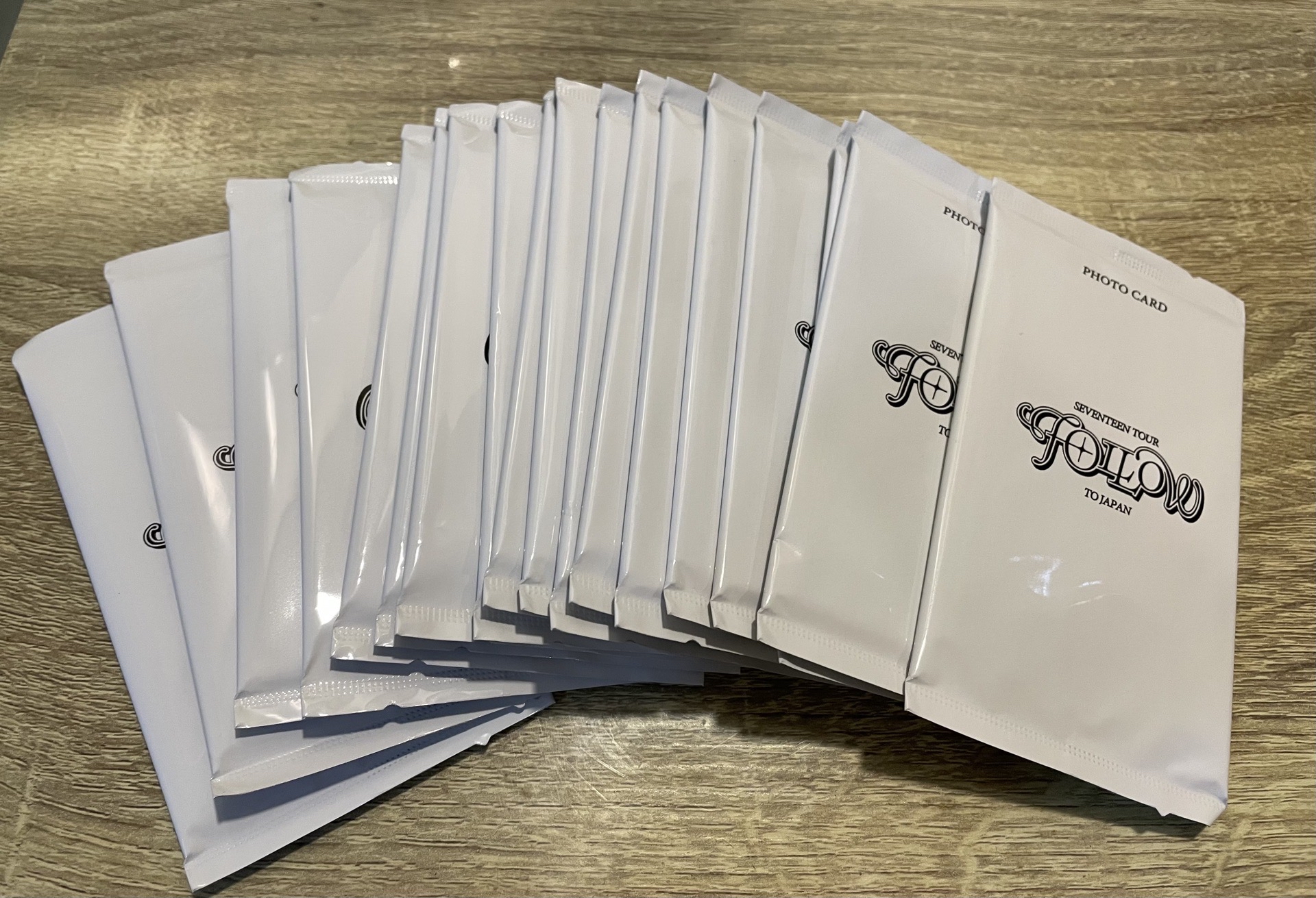 全新未拆 follow日巡隨機卡 照片卡包