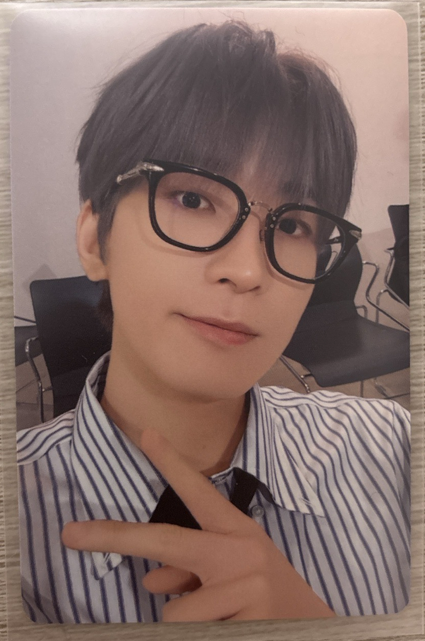 MINI12 yzy 冬日男友 特典卡