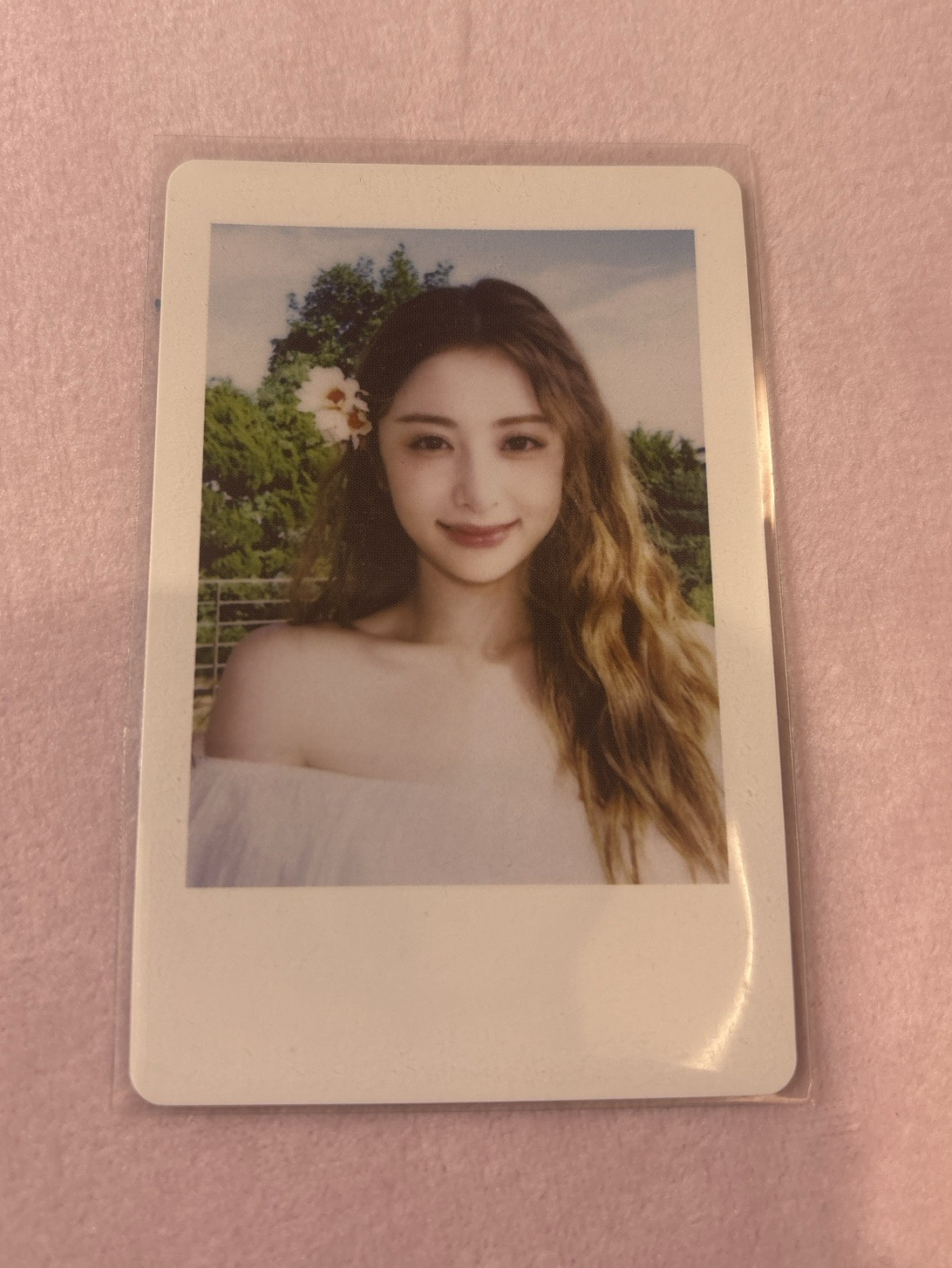 LESSERAFIM年曆允真小卡