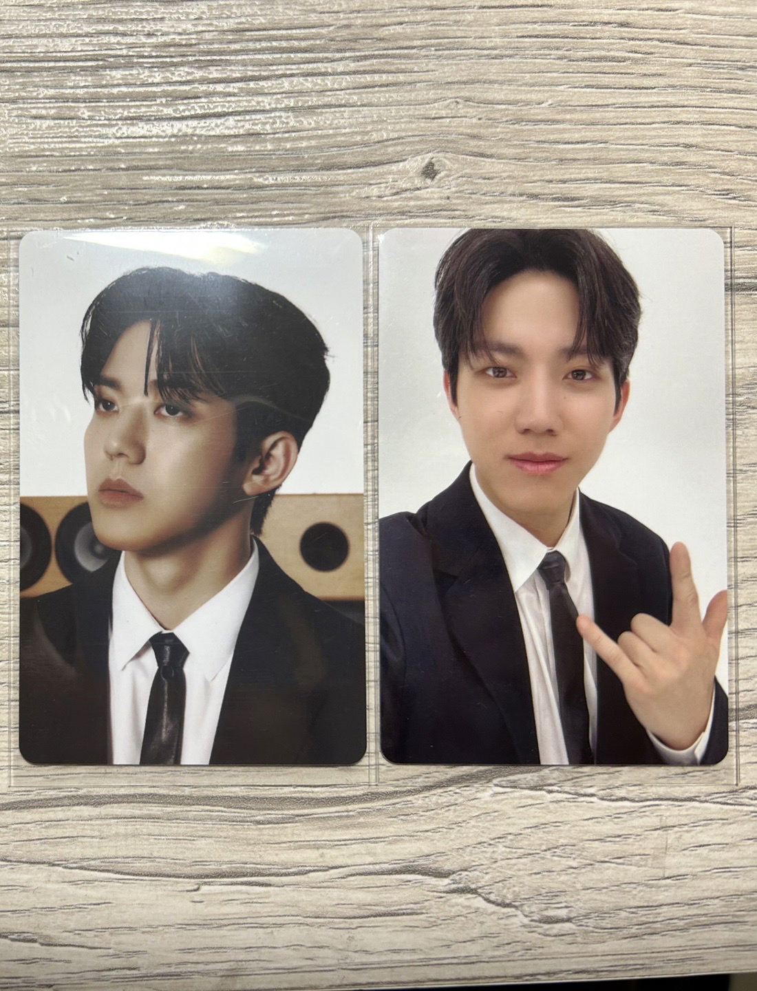 中右：專卡兩張不拆