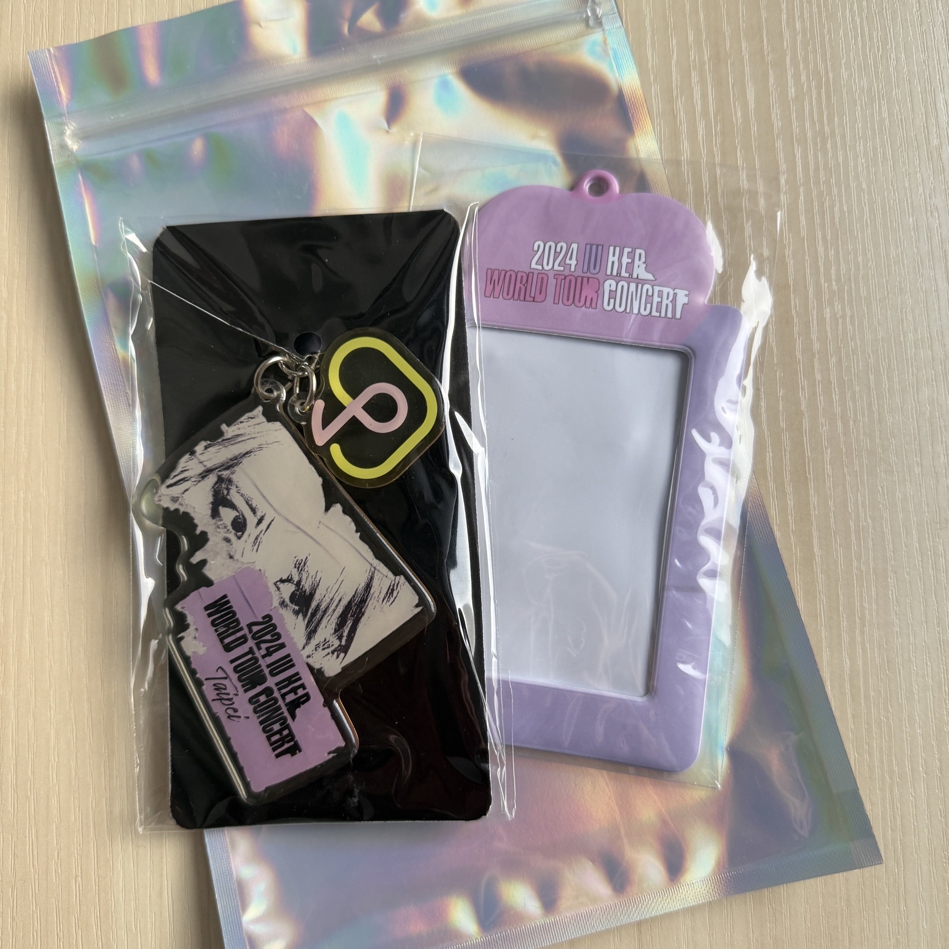 IU 台北場演唱會入場禮