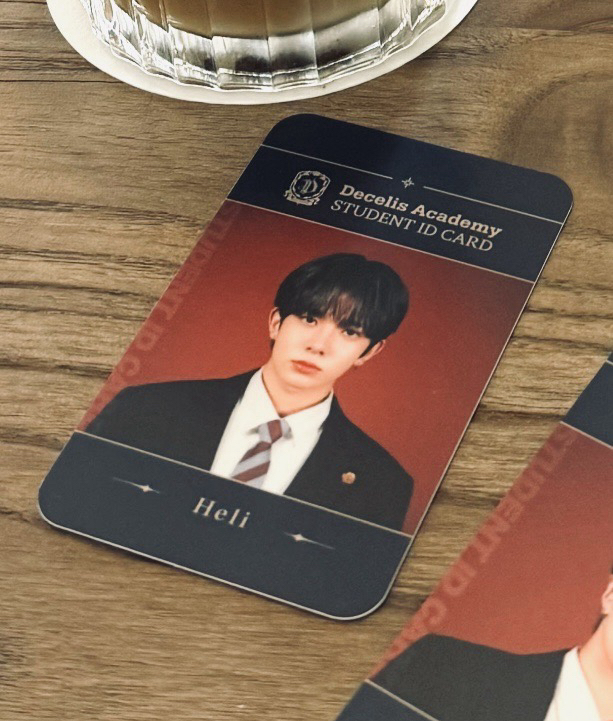 Heeseung heli學生證