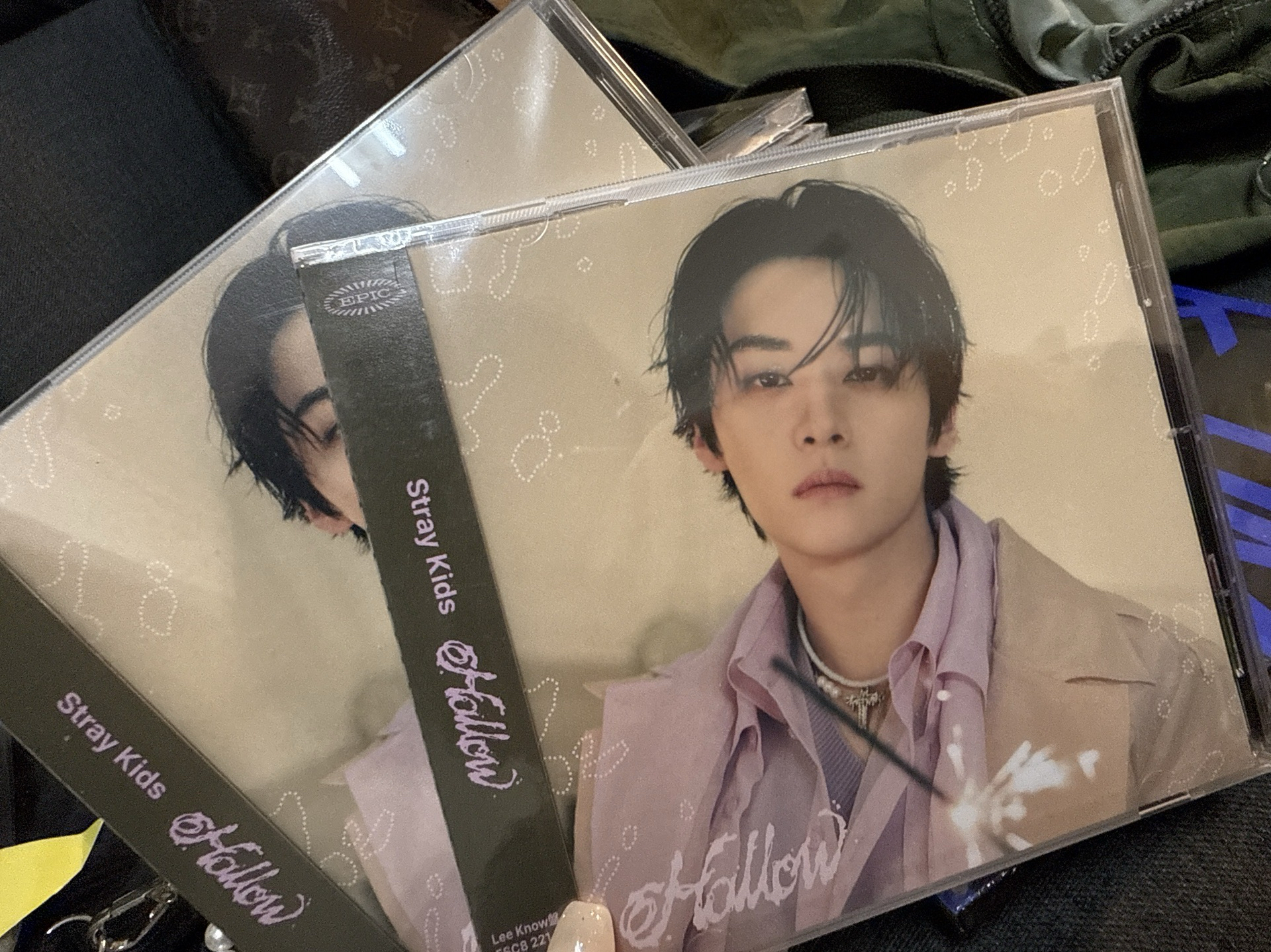 Hollow 旻單封 未拆