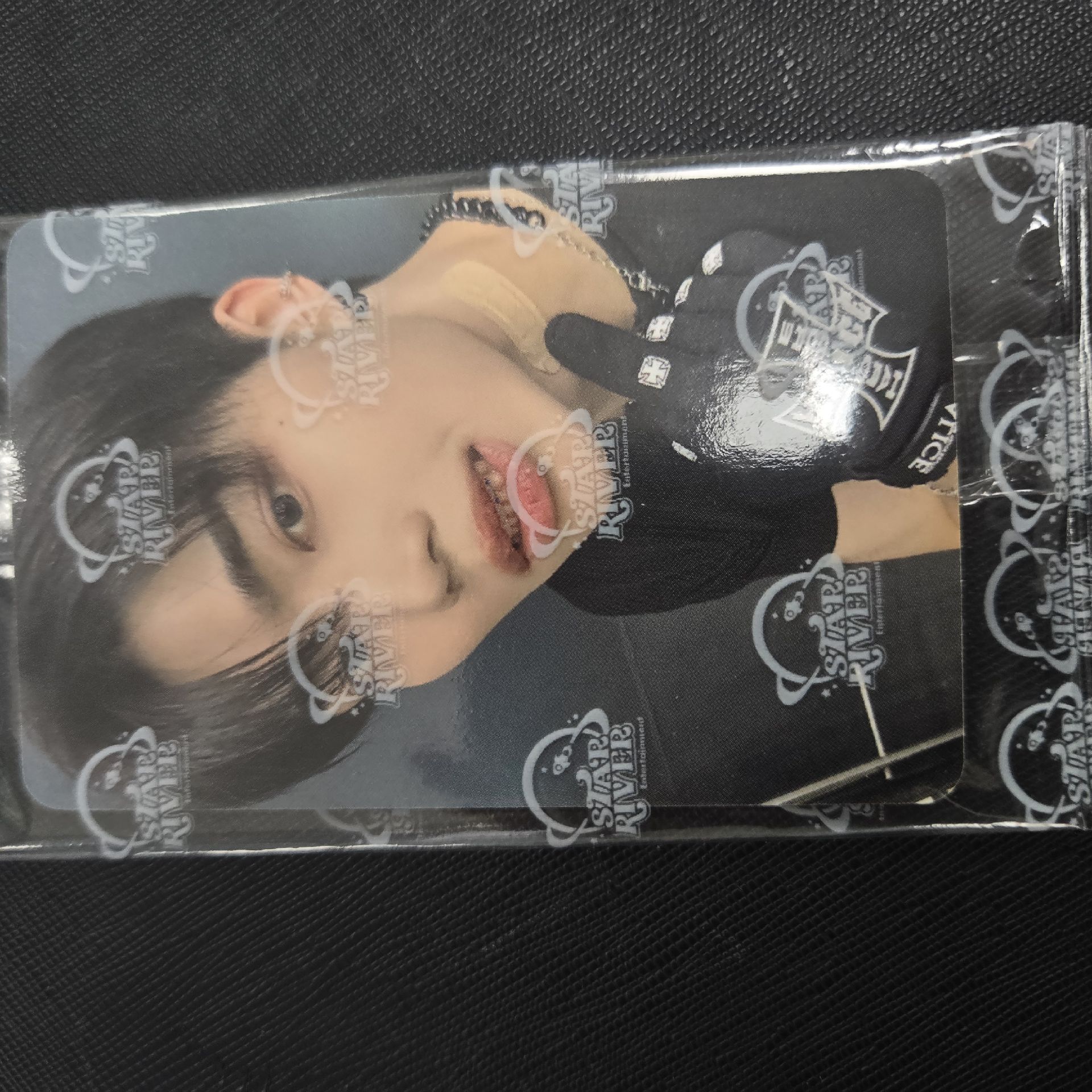 朴乾旭正規一星河創可貼中背