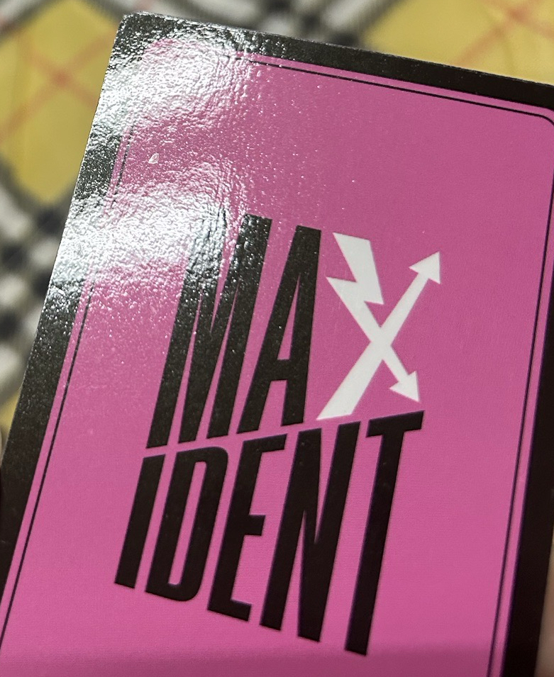 Max大頭彬（卡背有廠損）