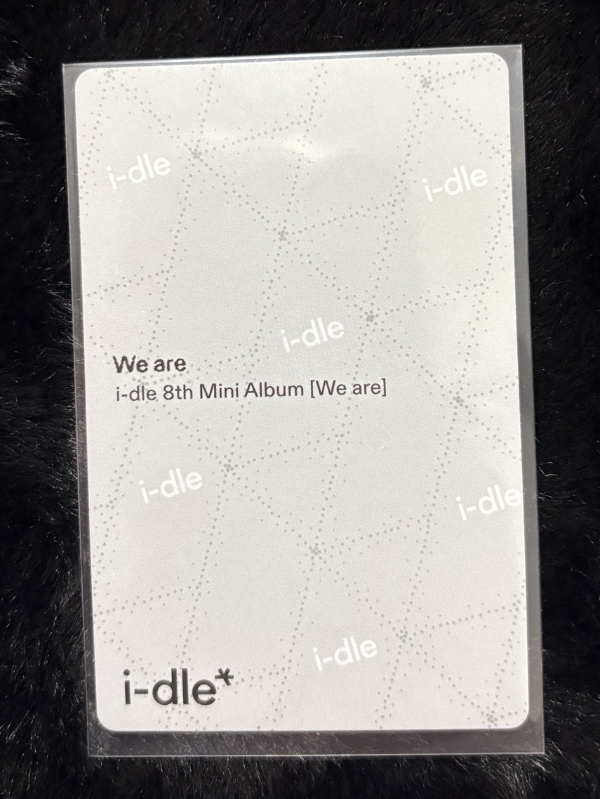 Minnie We are 專卡