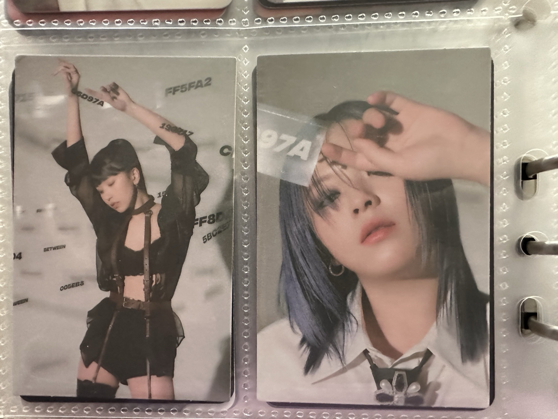 Mini 11 BETWEEN 1&2專卡