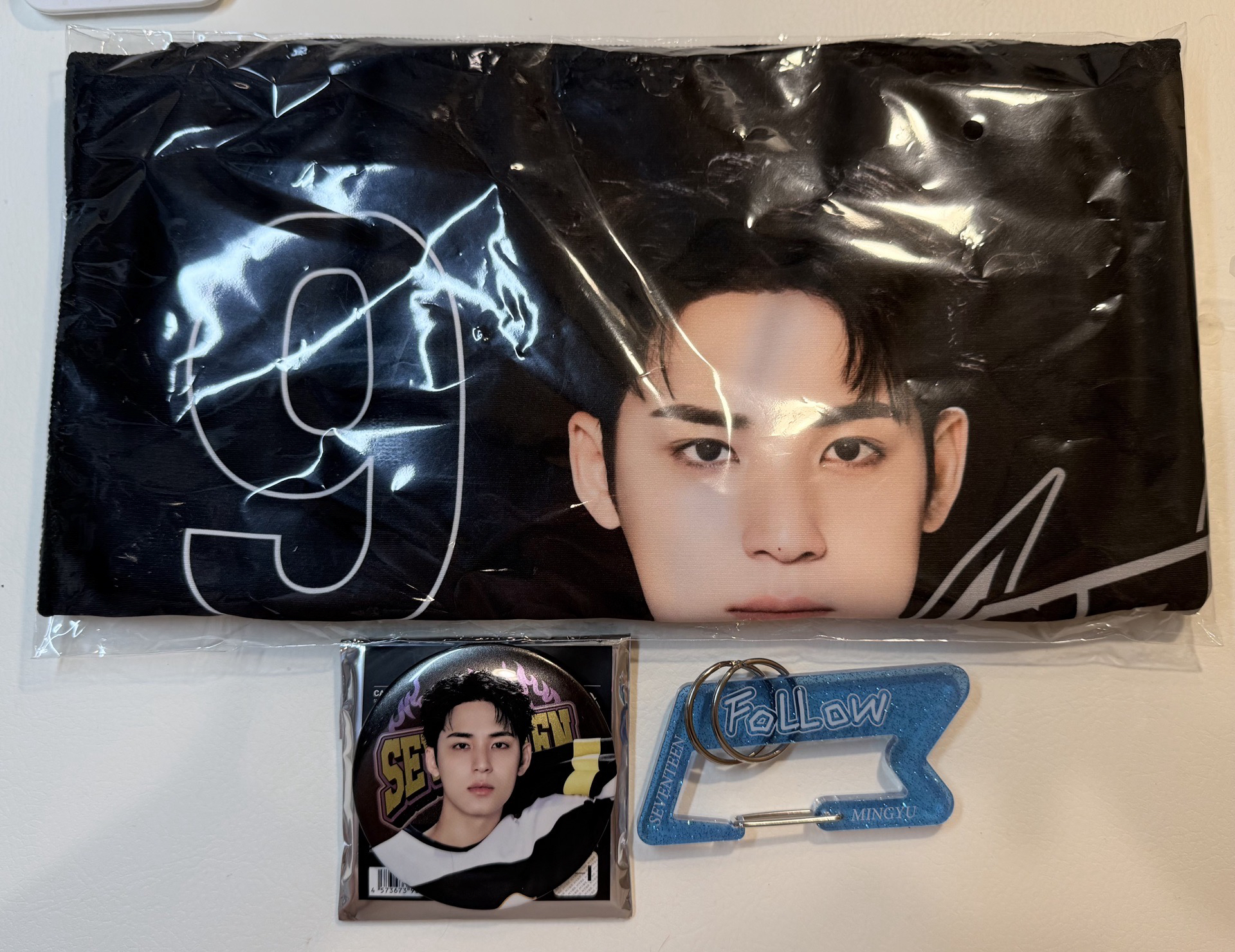 金珉奎home毛巾徽章