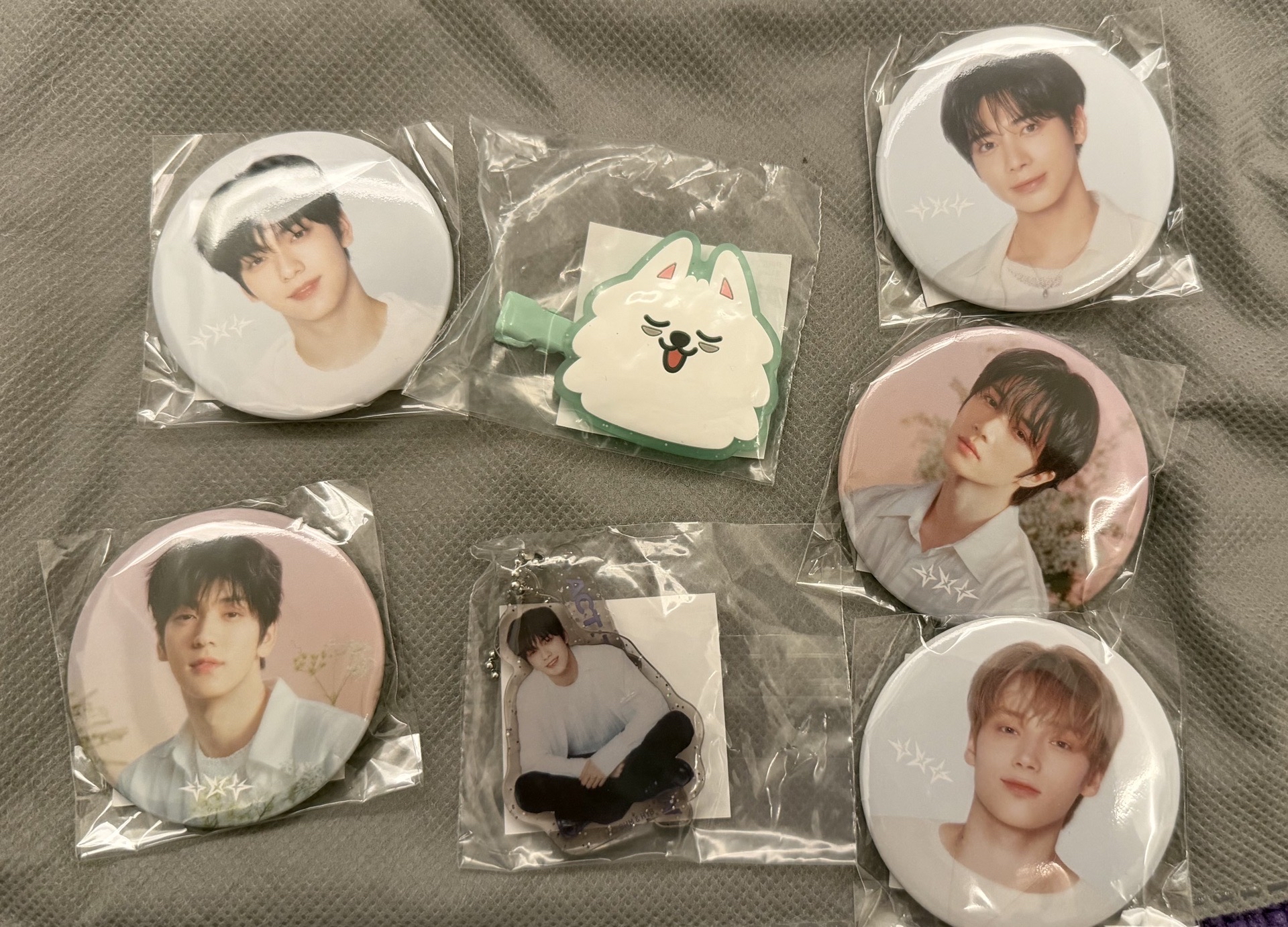 TXT 日巡扭蛋 角巴兔髮夾（勇猛 黃春）