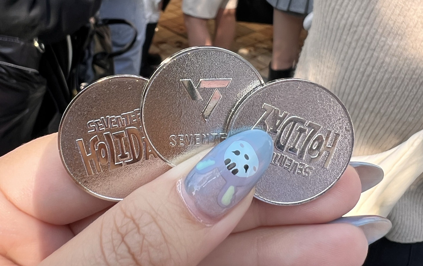 seventeen 25FM holiday 硬幣