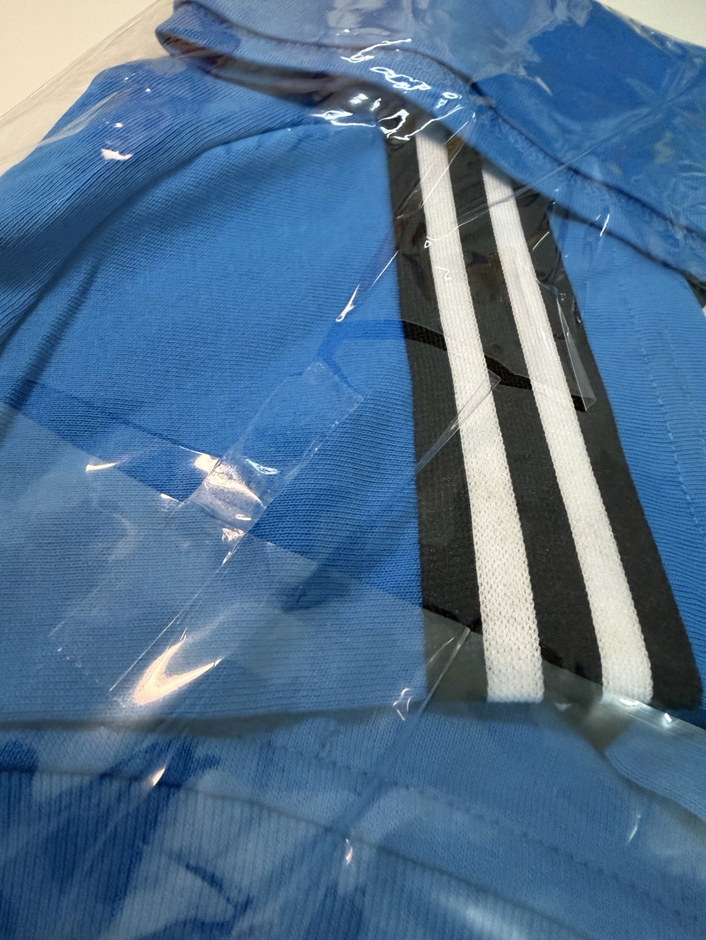 babymonster 寶怪 psycho hot sauce 辣醬 日本限定 惡魔角 帽t 帽踢 台北快閃店 衣服