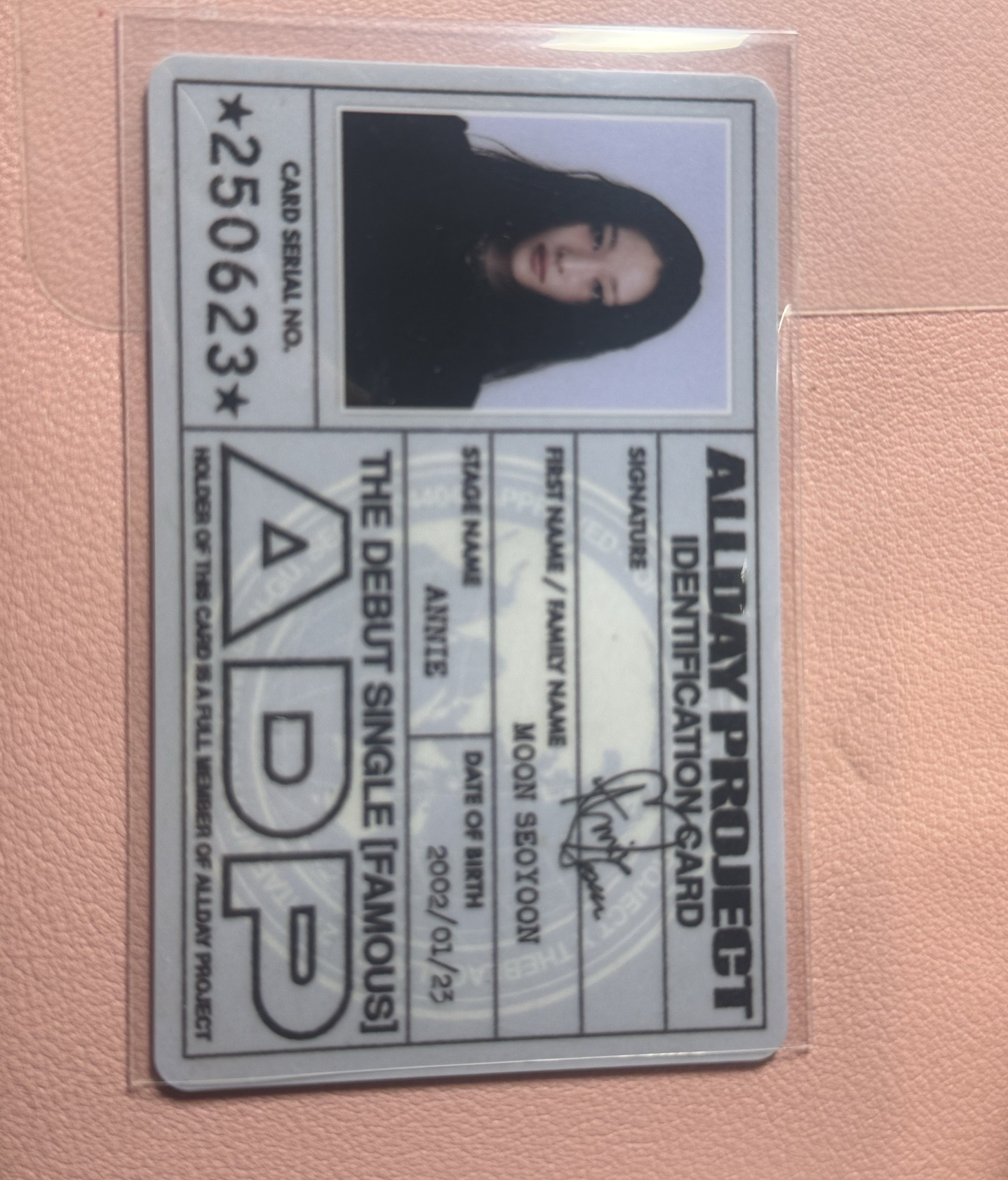 FAMOUS tbl 周邊卡 ID卡