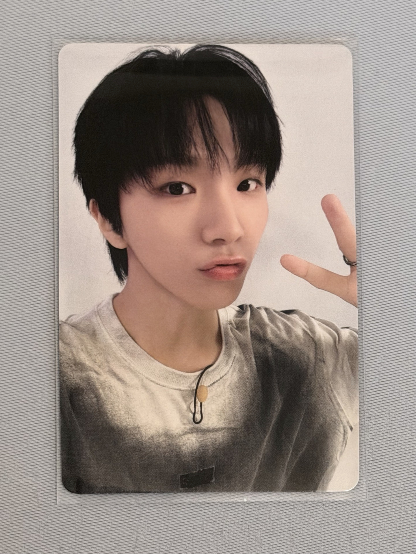 🔖金雲鶴｜嘟嘴比耶 yzy1.0