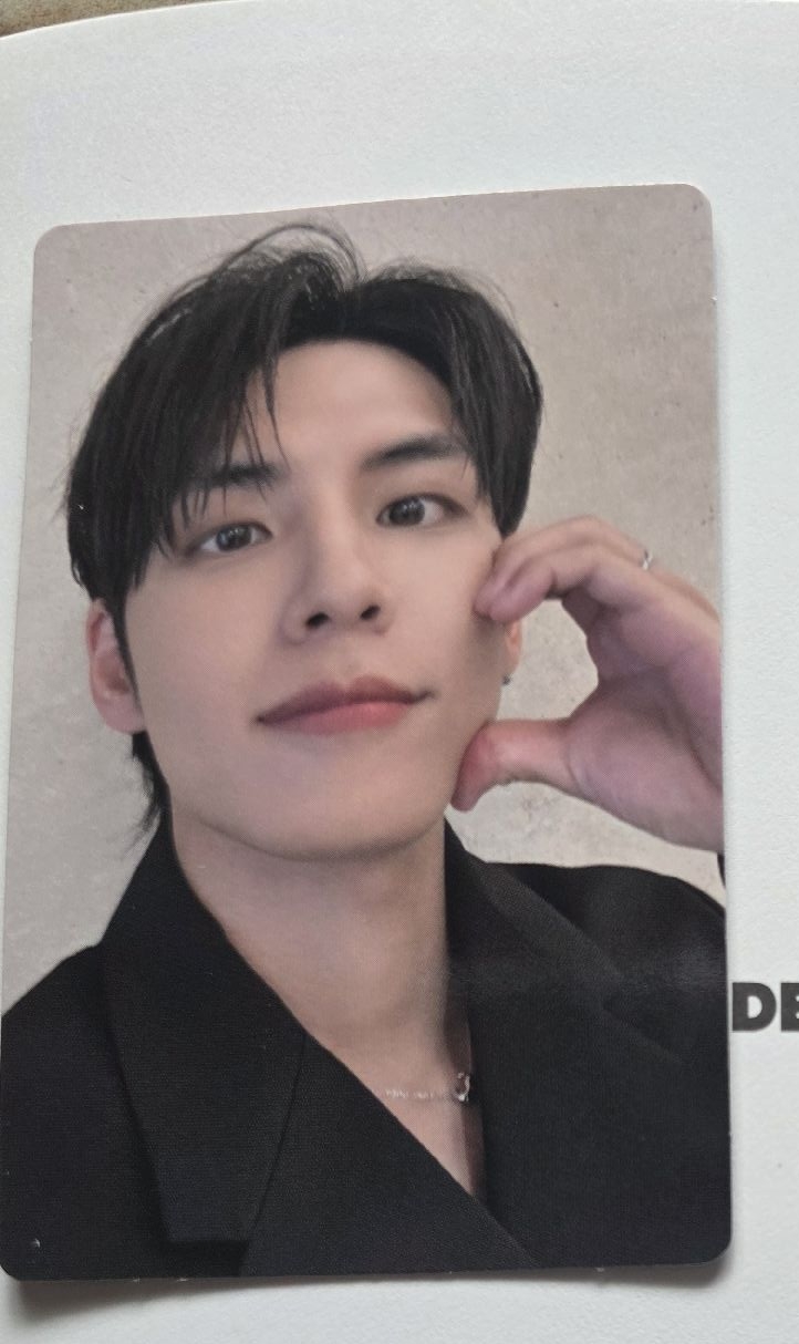 全新 臉頰愛心元弼🐰