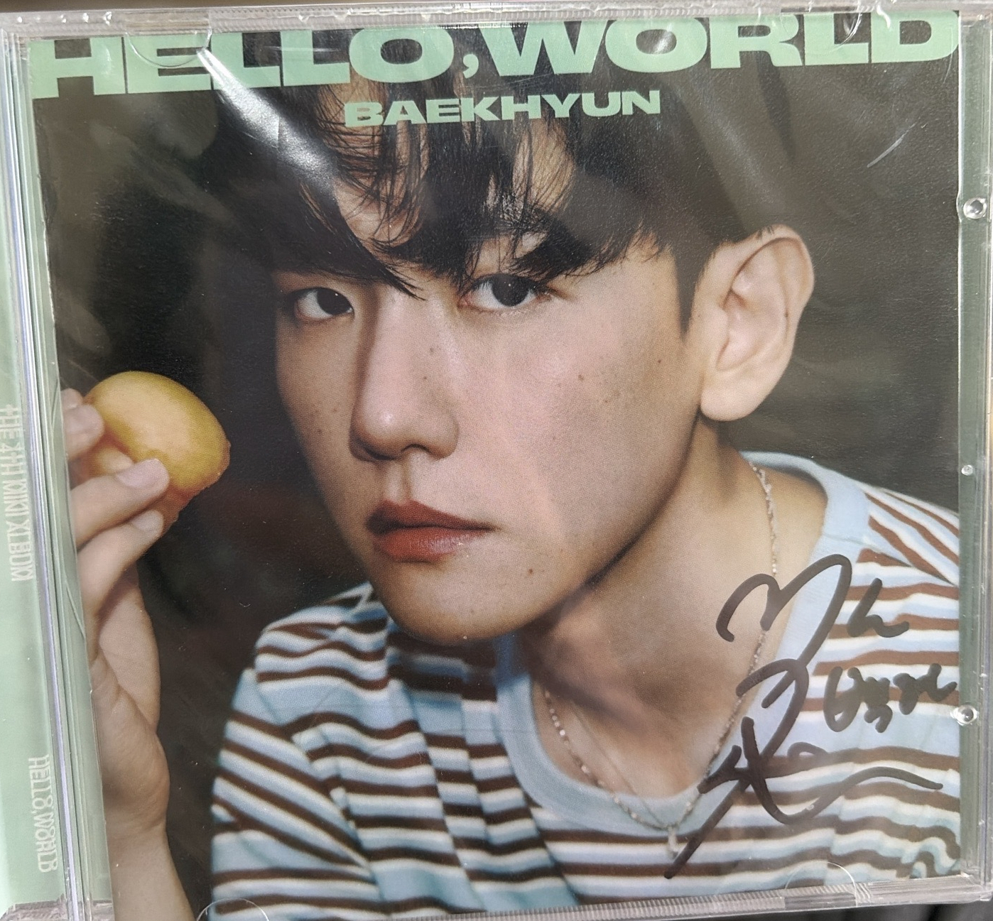 伯賢 HELLO,WORLD 美國官網通路 親簽版