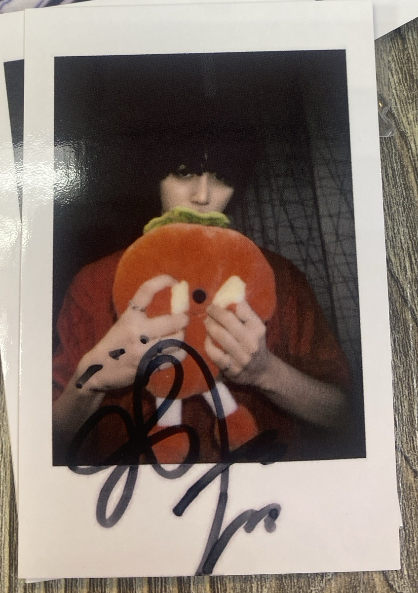 How 一直娛yzy青島線下簽售卡4