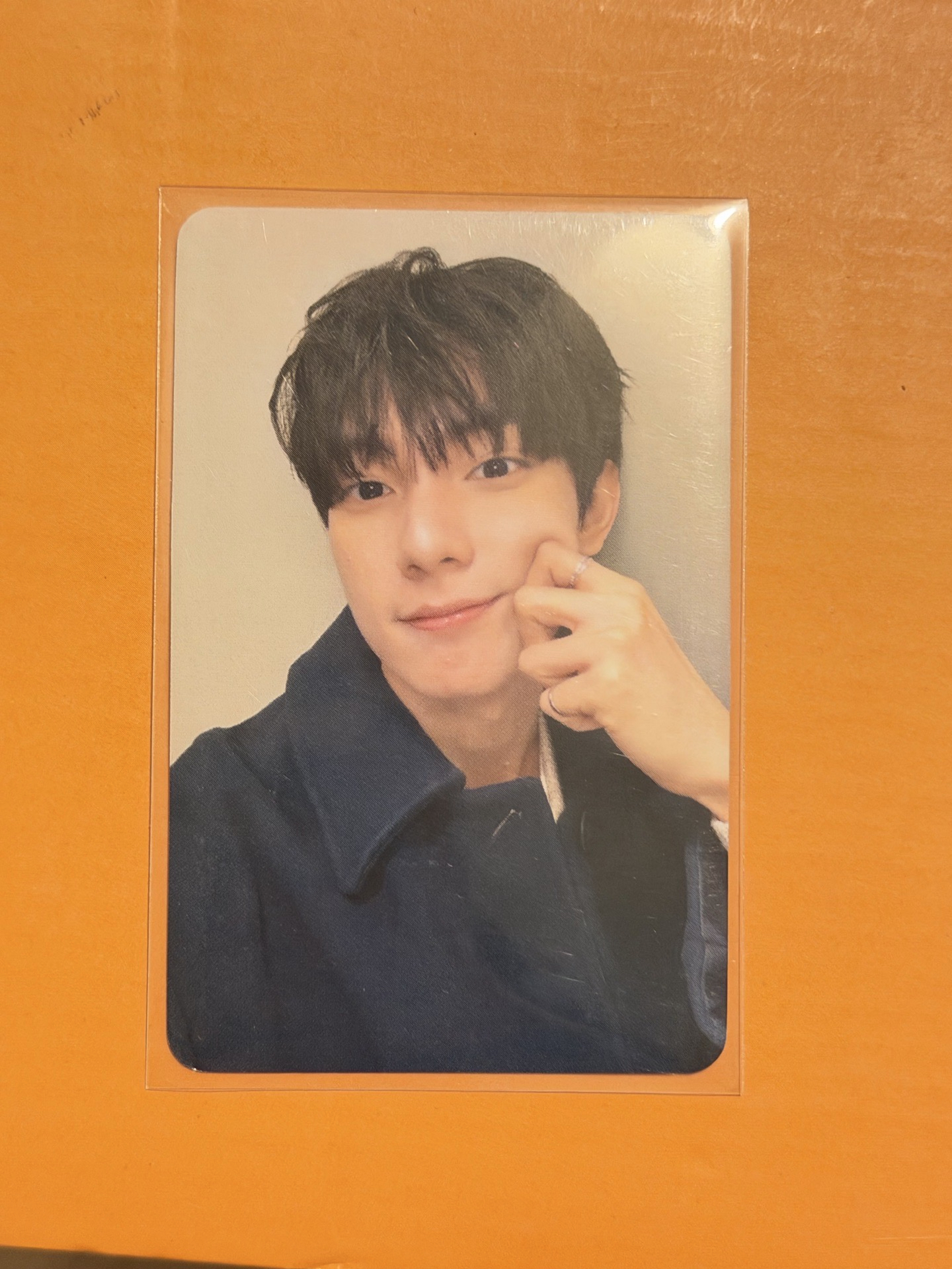 崔立于首爾場捐款卡