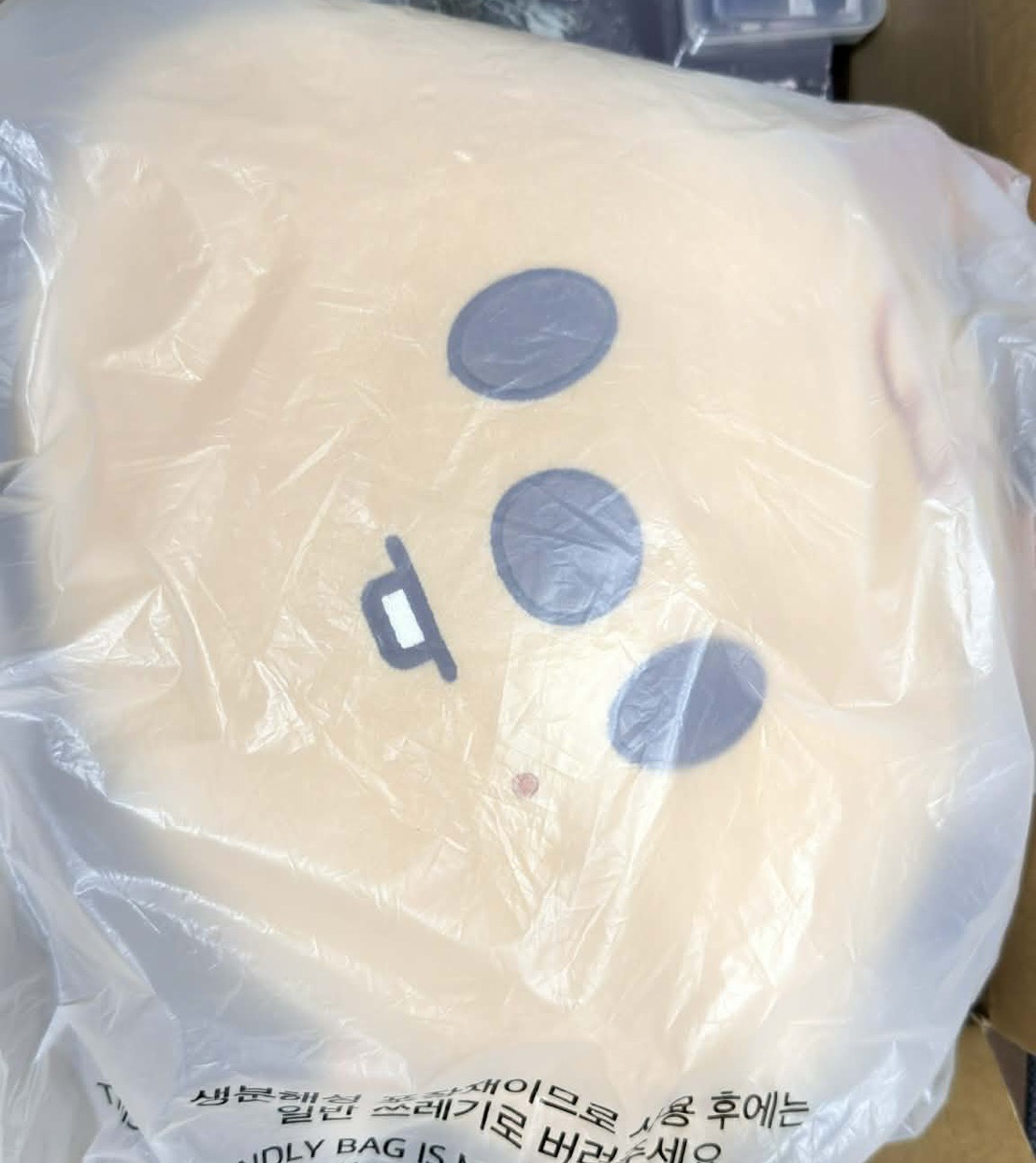 闊卡抱枕+城手機磁吸卡夾