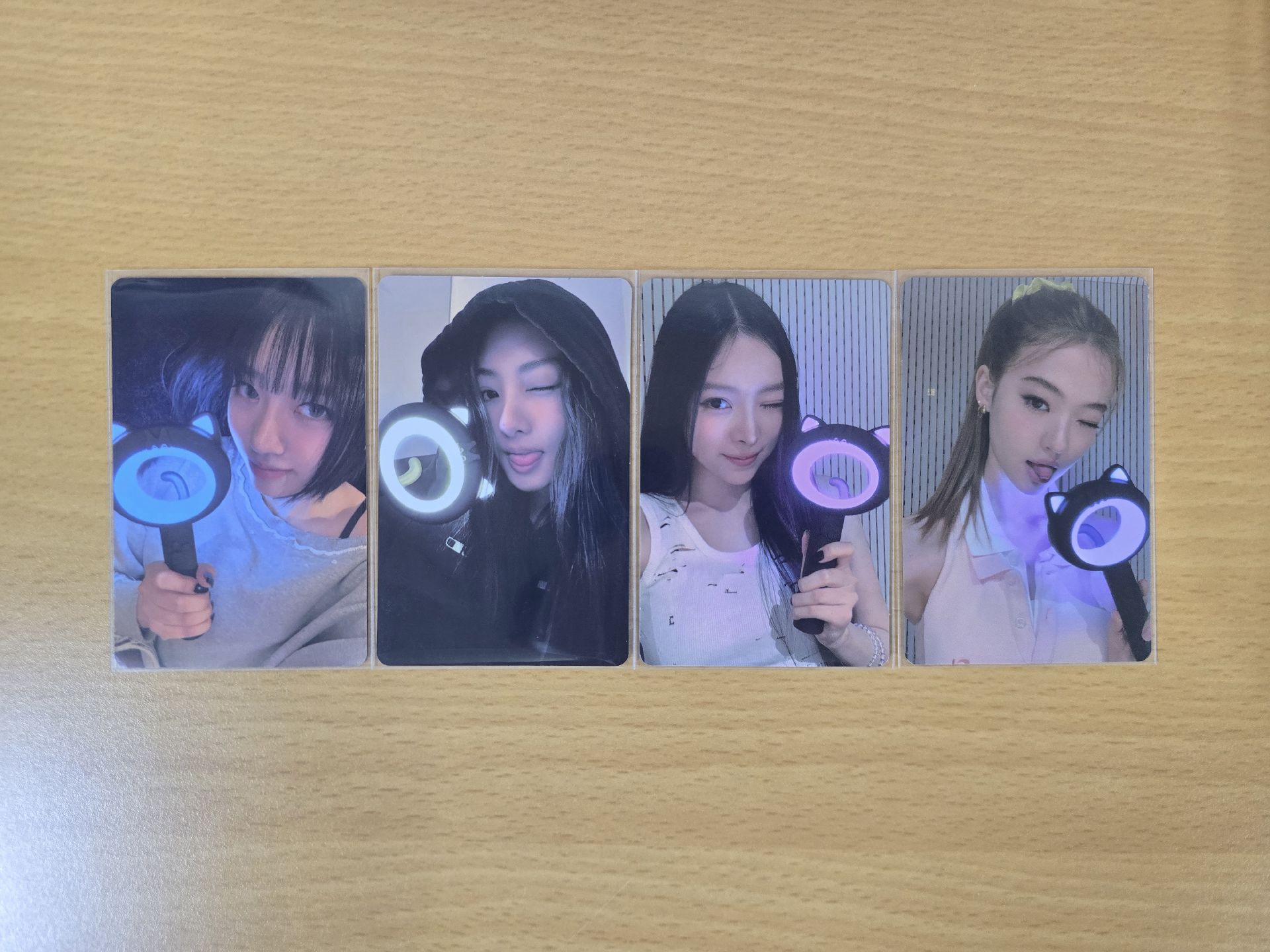 手燈卡 Sooin Gawon Narin Ella