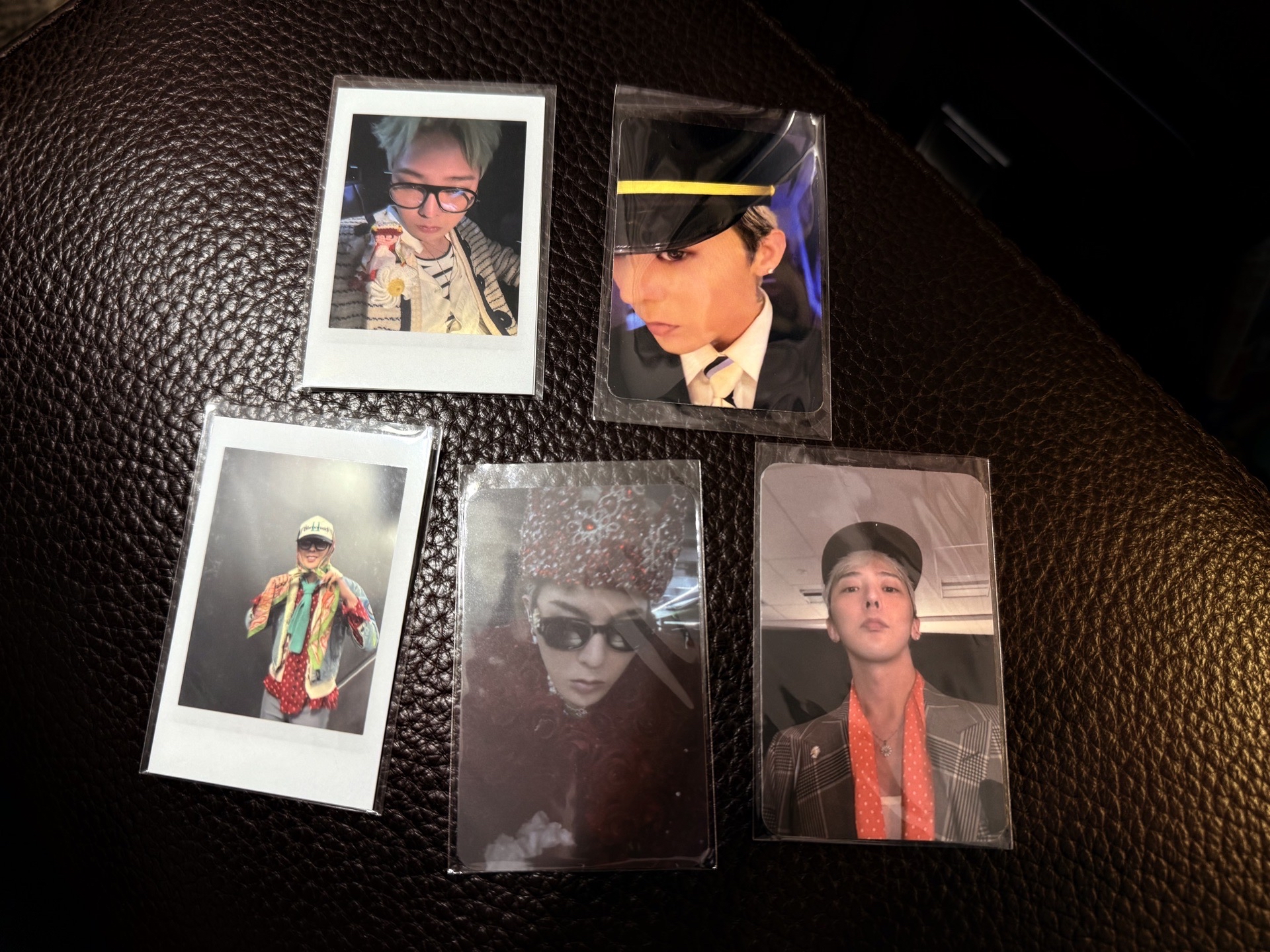 G-DRAGON [Übermensch] 台北安可場 小卡整組售