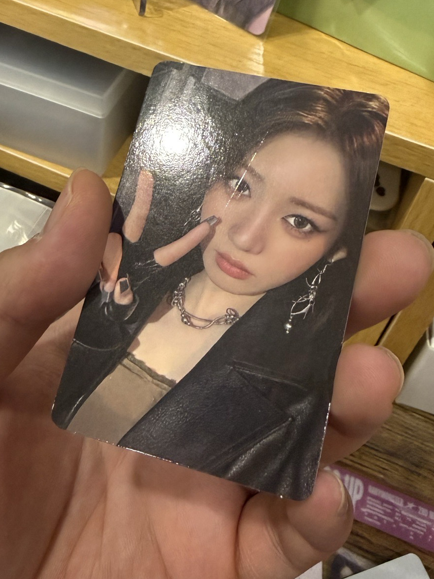 BABYMONSTER WE GO UP yg 單封預售禮 特典卡 Ruka ASA Rora Chiquita