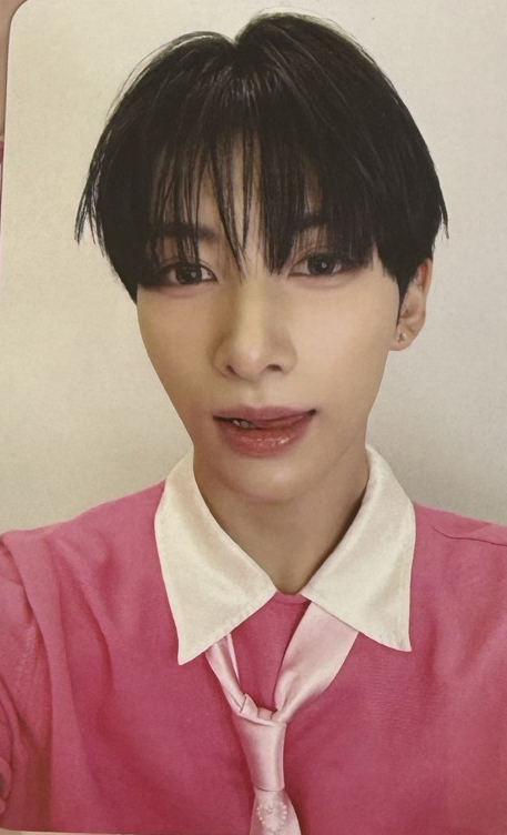 One bite 場週隨機卡 