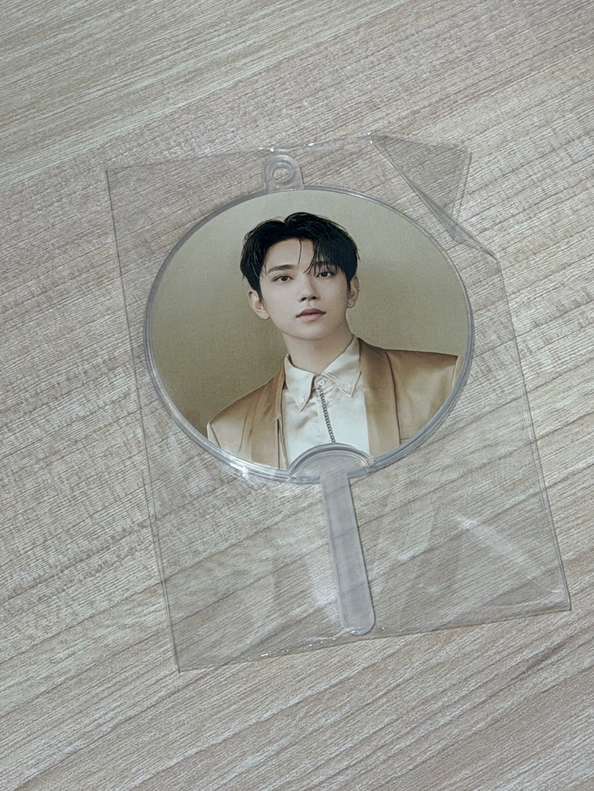 right here 秀小扇