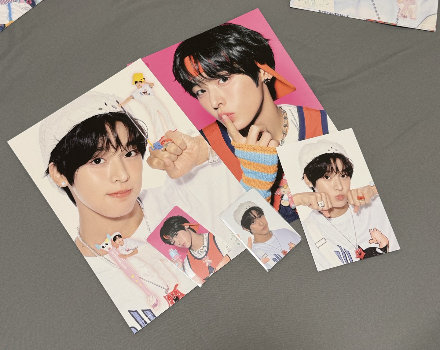 Riku年曆set（無自拍卡、愛心卡紙）