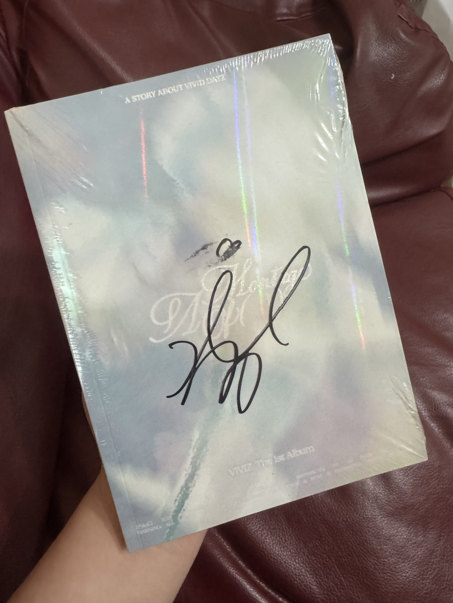 VIVIZ-正一 嚴智Umji 未拆親簽專